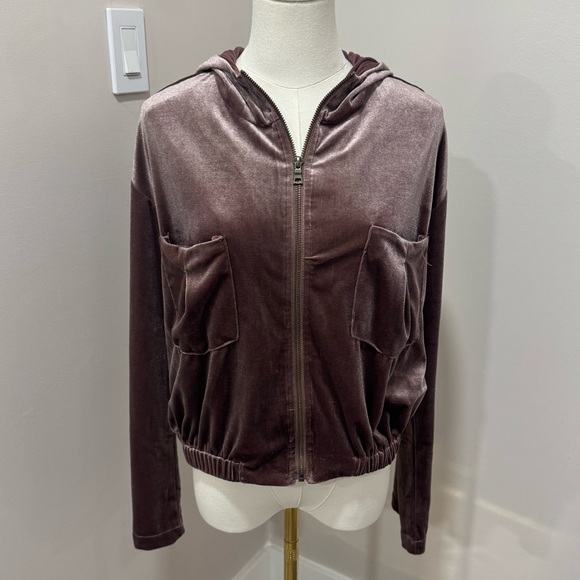Young Fabulous & Broke Jackets & Blazers - Young Fabulous & Broke Dusty Rose Velvet Fritzy Hoodie Jacket Size Medium